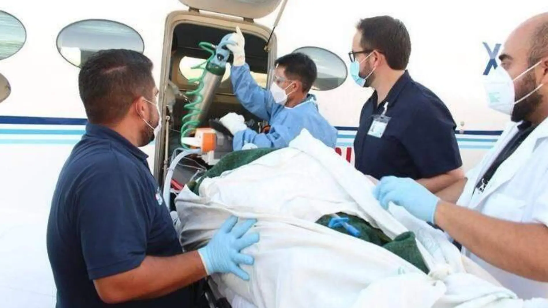 Avion ambulancia pista para taxi aereo en Mulege